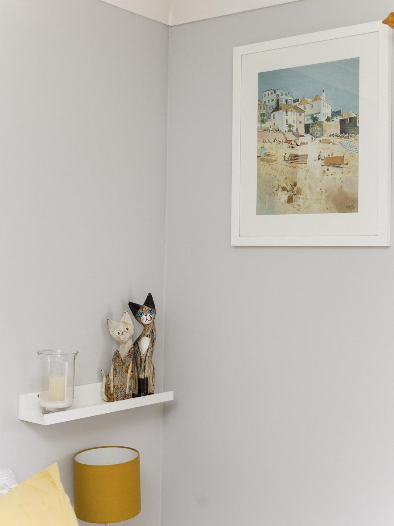 Beautiful Apartment In Guildford With Parking Send 외부 사진